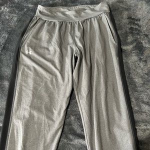 Under Armour Joggers Size Medium Gray